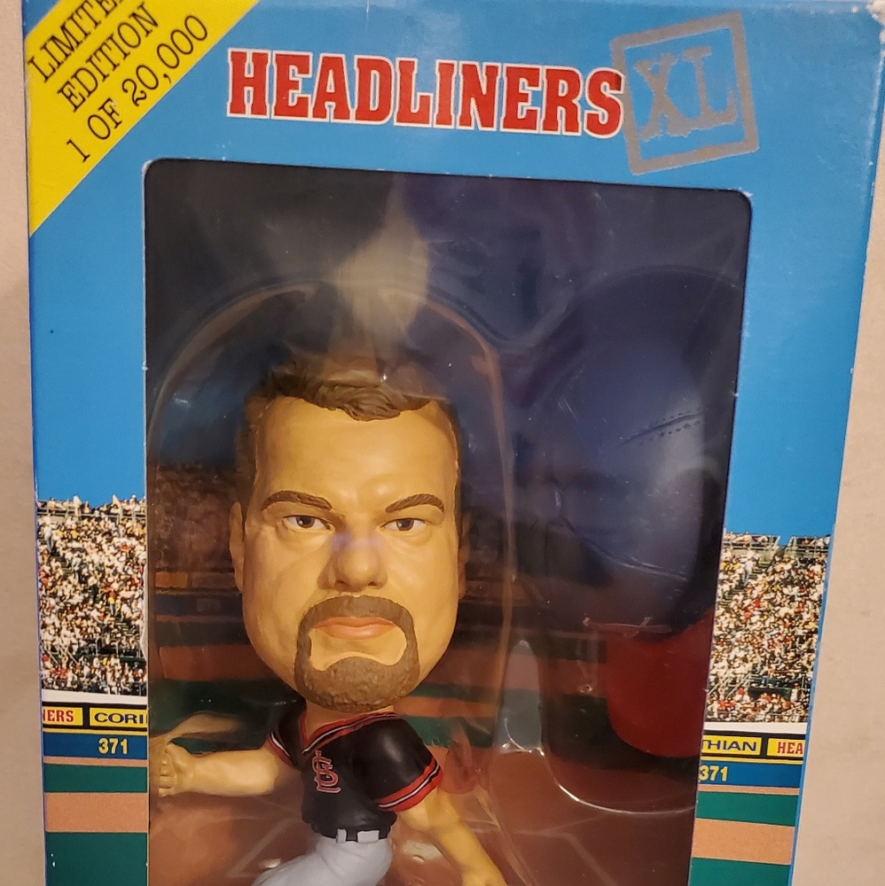 Headliners XL - 1998 MLB MARK McGWIRE ST. LOUIS CARDINALS NIB Figurine